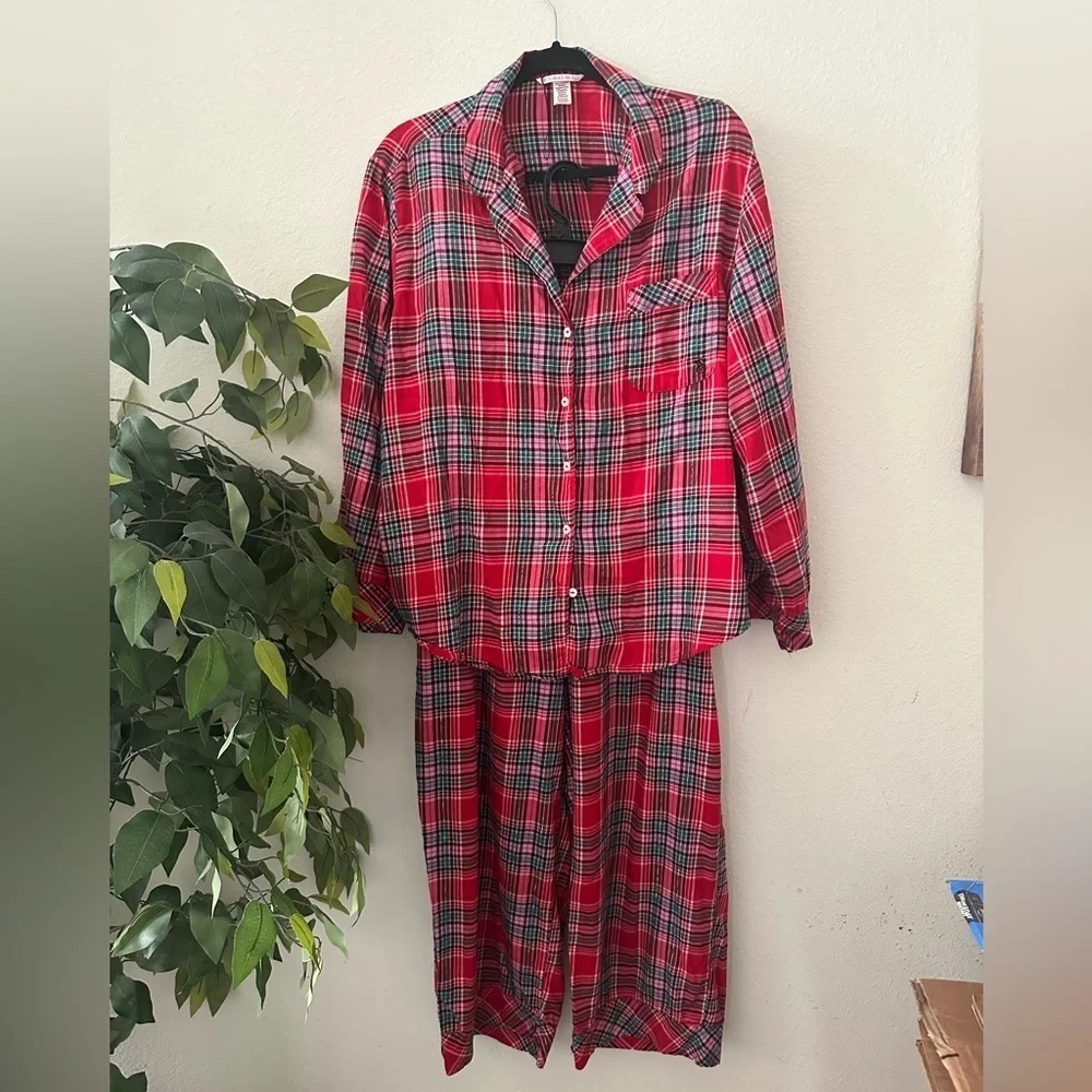 Victoria’s Secret holidays Plaid Red Women's Pajama Set Sz XL